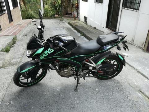 Hermosa Ns 200 Modelo 2014