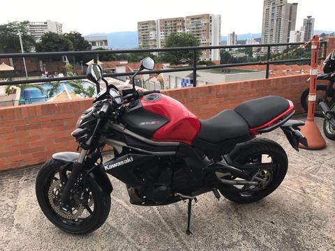 VENDO Motocicleta Kawasaki ern 650 modelo 2012 en Bucaramanga