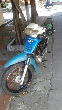 Vendo Buena Moto Akt