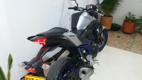 Moto Yamaha Mt 03