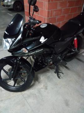 Vendo Moto Honda CBF 125 Negra