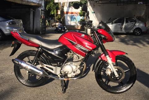 Yamaha YBR 125 cc Roja