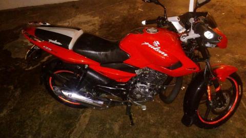 Vendo Pulsar 135