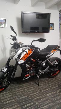 se vende moto KTM DUKE 200 Modelo: 2016