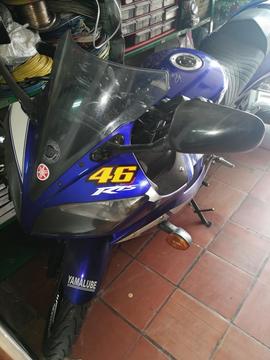 Se Vende O Se Cambia R15 Modelo 2011