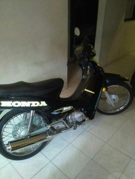 Honda C100 2010