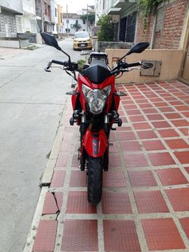 Se Vende Moto Akt Crs 180