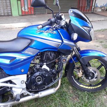 Pulsar 220