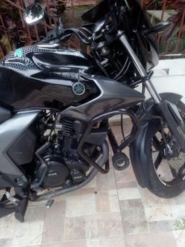 VENTA DE MOTO YAMAHA SZR