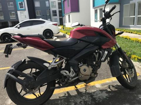 Se vende Pulsar 200 NS Rojo Eclipse