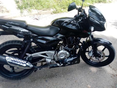 VENDO PULSAR UG 180 MODELO 2015 NEGRA