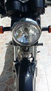 VENDO O CAMBIO A MOTO SEÑORITERA. Yamaha Ybr 125ed 2011