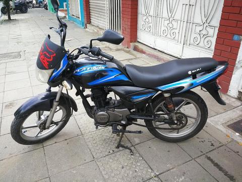 Vendo Hermosa Platino 100 Modelo 2011