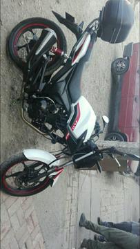 Vendo Moto Evo R3 Akt en Muy Buen Estado