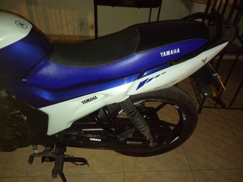 Vendo Yamaha Szr 2015