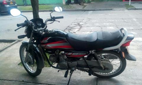 Vendo Moto Muy Bien Tenidad