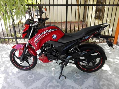 se vende moto CR5