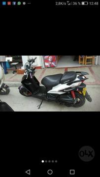 Moto Kymco Agility Naked 2013