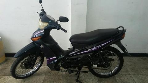 Se Vende Moto Yamaha Cripton Modelo 2011