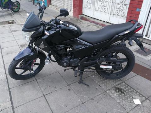 Vendo Hermosa Honda Invitac 150 2013