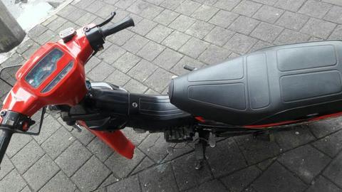 Yamaha Crypton Modelo 2004