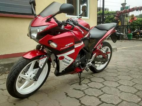 Vendo Cbr 250 Rac