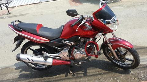 Vendo Hermosa Honda Cbf 2013