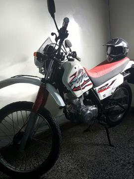 Permuto Moto Honda Xlr Enduro