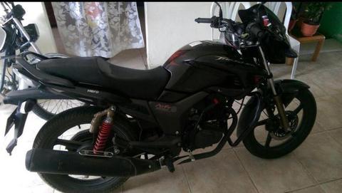 Moto Hero thriller 150 modelo 2017