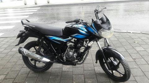 Bajaj Discover 100 Modelo 2012