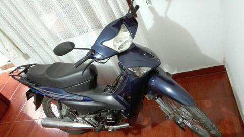 Vendo Moto 3104980573