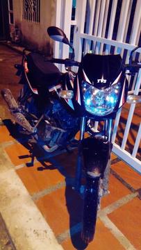 Vendo Moto Tvs