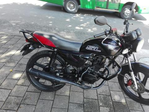 Akt 125 Modelo 2012