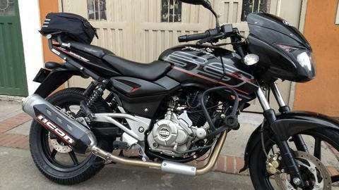 Moto pulsar 220 SS Modelo 2015