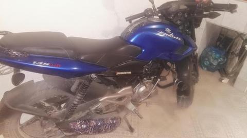 VENDO PULSAR 135