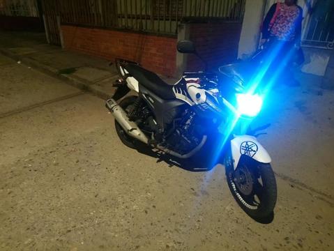 Vendo Yamaha Szr