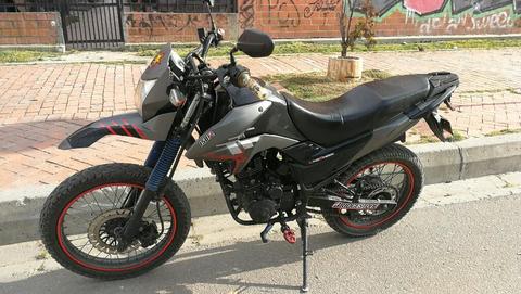 Cambio Vendo Permuto Akt Ttr 150