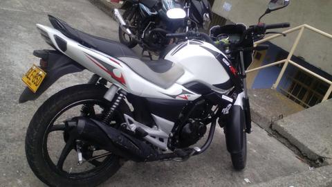 Moto Susuki Modelo 2014