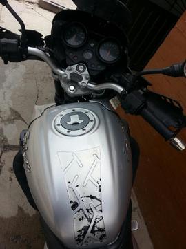 Vendo Pulsar 180 2005