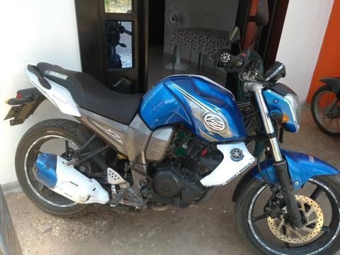 Moto Fz