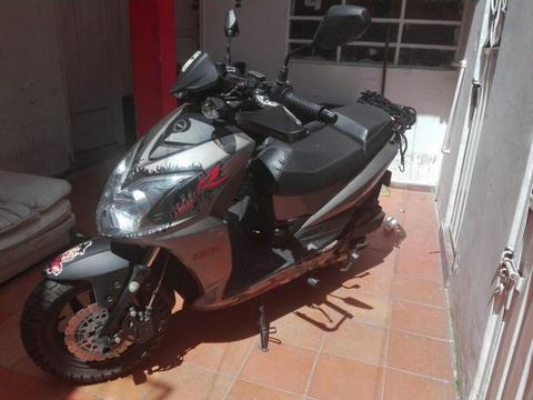 AKT JET 5R 150 cc. Modelo 2016 8000 km