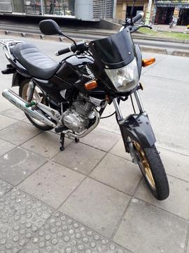 Honda Storm Modelo 2007. Bien Tenida