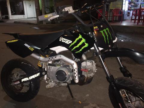 Vendo Moto Ycf 125