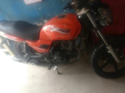 Akt 125 Evo Naranja Modelo 2009