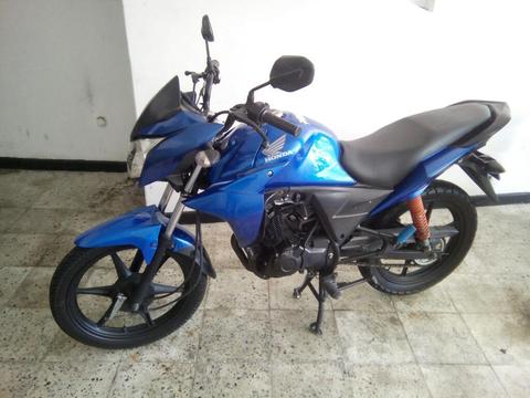 Se Vende Cb110 Modelo 2015 Bonita