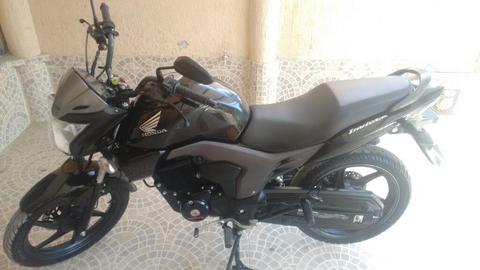 Se Vende Moto Invicta150