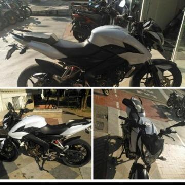 Pulsar Ns 200