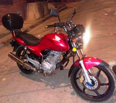 Moto barata Excelentes Condiciones TODO AL DIA