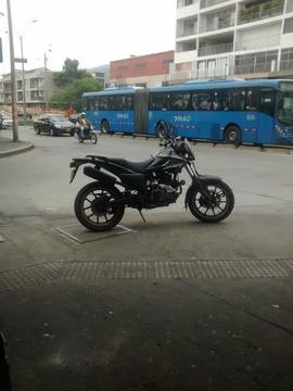 Moto Akt 180