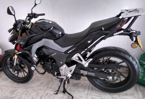 Vendo moto Honda CB190R Modelo 2017 de